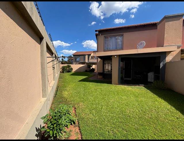 2 BEDROOM TOWNHOUSE FOR SALE IN ANNLIN